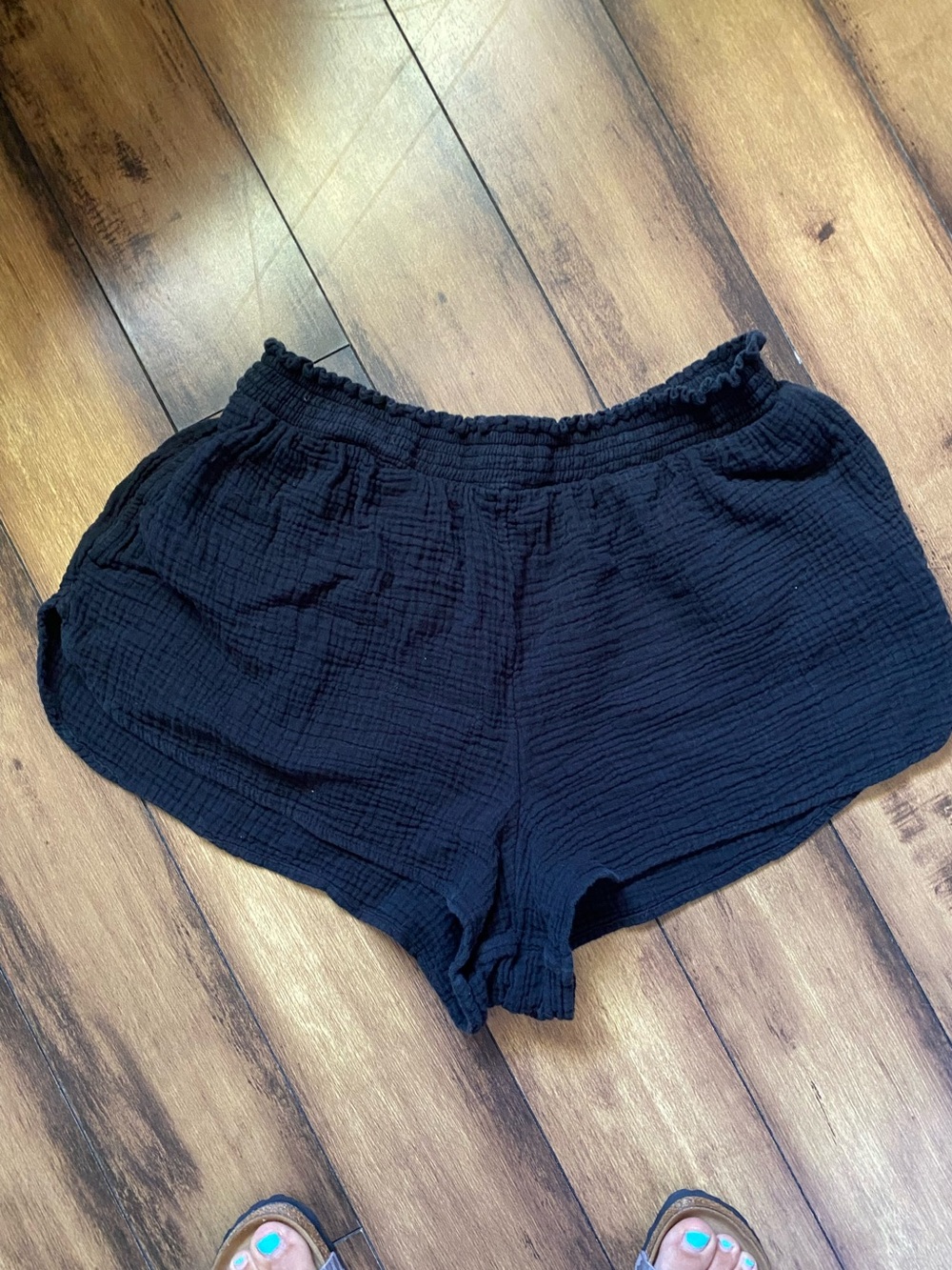 aerie Black Crinkle Gauze Athletic Shorts